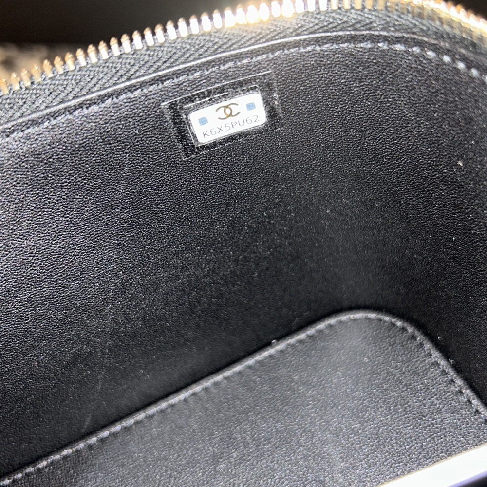Chanel Vanity Clutch with Chain Shoulder Bag - Picture 10 of 16